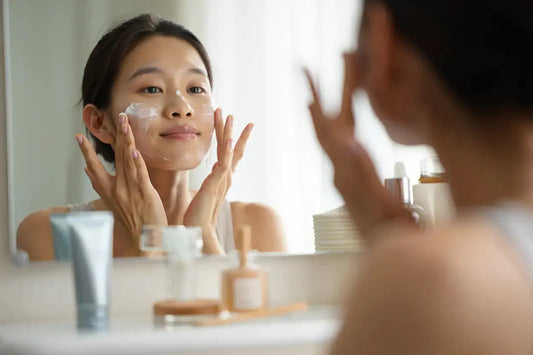 Routine beauté enceinte : cosmétiques bio adaptés aux femmes enceintes