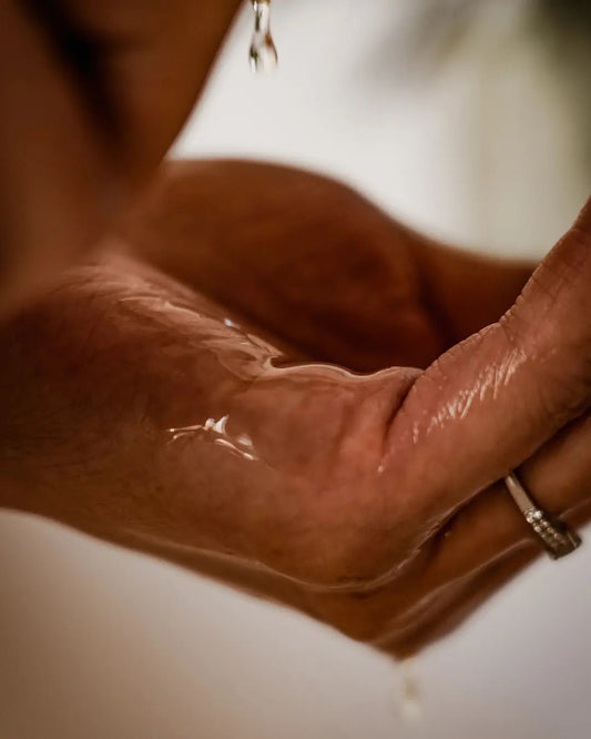 Huile d'olive et maternité : bienfaits, conseils et soins naturels